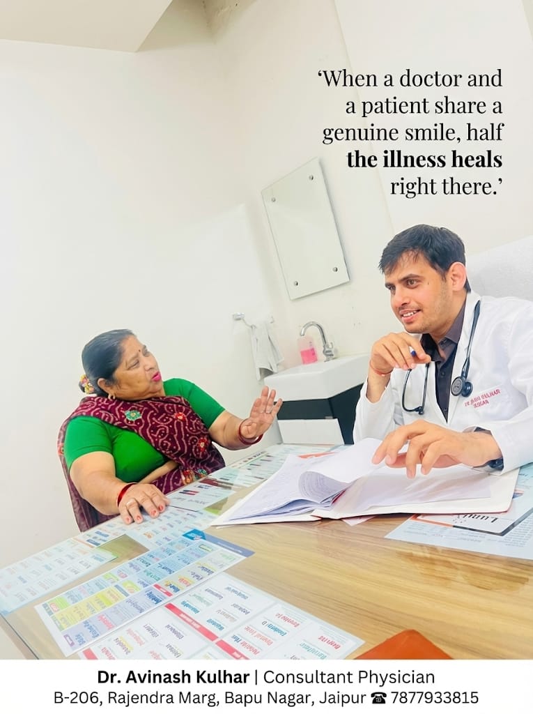 Dr. Avinash Kulhar consulting a patient